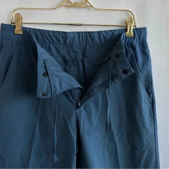Fabletic The Only Short Size Medium 8" Inseam Blue Horizon Water Resistant - Picture 8 of 8